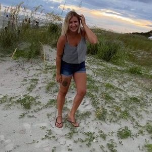 Meet your Posher, Sabrina